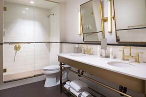 Hotel Savoy Kansas City, Tapestry Collection by Hilton