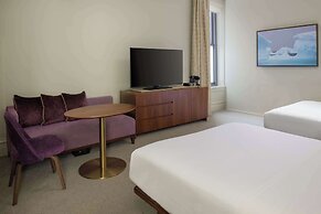 Hotel Savoy Kansas City, Tapestry Collection by Hilton