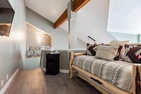 Snowcreek 888 Phase V