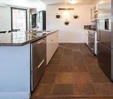 Village 2230 White Mountain Lodge