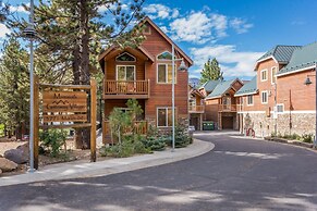 Mammoth Gateway Village 11