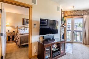 Juniper Springs Lodge by Mammoth Five Star