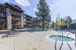 Juniper Springs Lodge by Mammoth Five Star