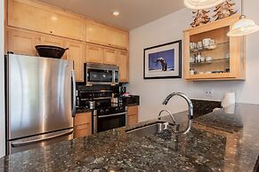 Juniper Springs Lodge by Mammoth Five Star