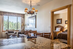 Juniper Springs Lodge by Mammoth Five Star