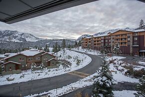 Juniper Springs Lodge by Mammoth Five Star