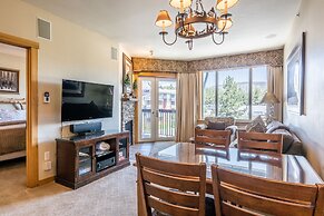 Juniper Springs Lodge by Mammoth Five Star