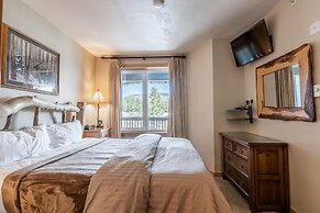 Juniper Springs Lodge by Mammoth Five Star