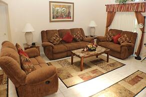 Sun Kissed Delight! Lovely Pool & Spa! 4 Bedroom Home by RedAwning