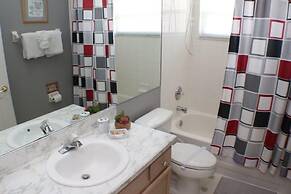 Sun Kissed Delight! Lovely Pool & Spa! 4 Bedroom Home by RedAwning