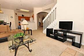 684od 5 Bedroom Home by RedAwning