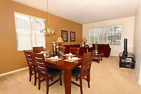 684od 5 Bedroom Home by RedAwning