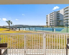 Holiday Surf & Racquet Club 118 2 Bedroom Condo by RedAwning