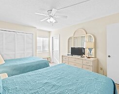 Holiday Surf & Racquet Club 118 2 Bedroom Condo by RedAwning