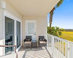 Holiday Surf & Racquet Club 118 2 Bedroom Condo by RedAwning