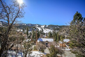 Fenced Somen Cabin within walking distance to the Slopes by RedAwning