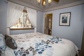 Majestic Pines 3 Bedroom Apts by RedAwning