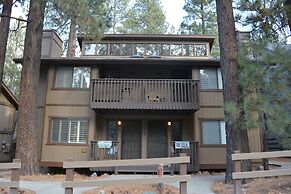 Snow Summit Getaway 3 Bedroom Apts by RedAwning