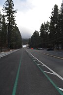 Snow Summit Getaway 3 Bedroom Apts by RedAwning