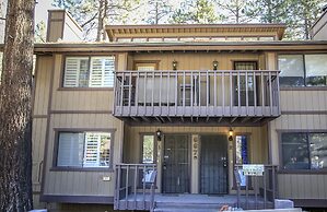 Snow Summit Getaway 3 Bedroom Apts by RedAwning