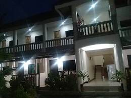 Sunshine Paradise Inn