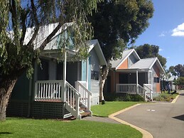 Mandurah Ocean Marina Chalets