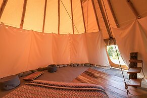 Oasis Yurt Lodge