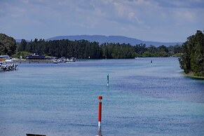 Lakes and Ocean Hotel Forster