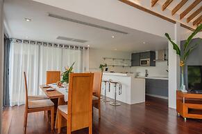 TreeHouse Villas - Adults Only