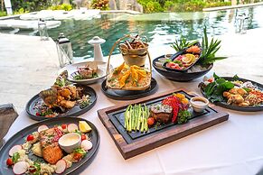 TreeHouse Villas - Adults Only