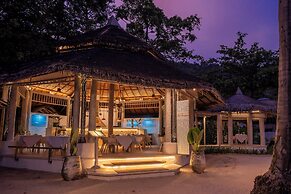 TreeHouse Villas - Adults Only