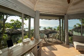 TreeHouse Villas - Adults Only