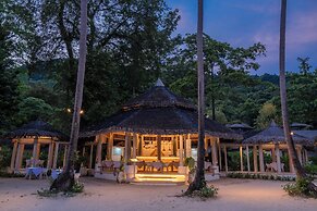 TreeHouse Villas - Adults Only