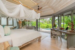 TreeHouse Villas - Adults Only