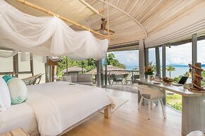 TreeHouse Villas - Adults Only