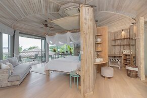 TreeHouse Villas - Adults Only