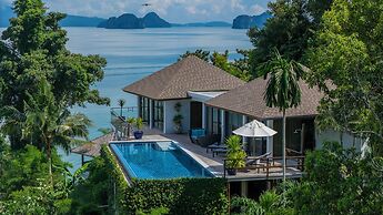 TreeHouse Villas - Adults Only