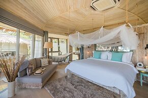 TreeHouse Villas - Adults Only