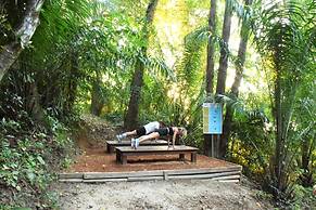 TreeHouse Villas - Adults Only