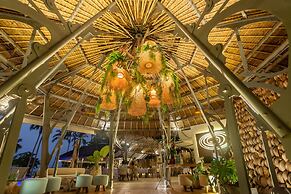 TreeHouse Villas - Adults Only