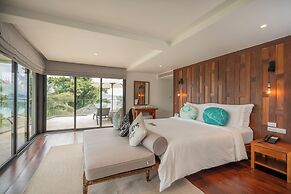 TreeHouse Villas - Adults Only