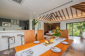 TreeHouse Villas - Adults Only