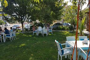 Zeytin Otel Altinoluk