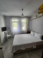 Zeytin Otel Altinoluk