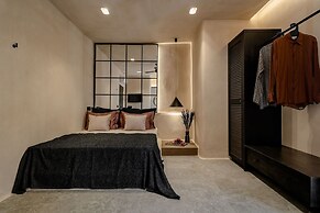 Emery  Hotel