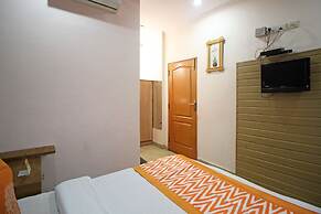 OYO 7147 Hotel Madhur Regency