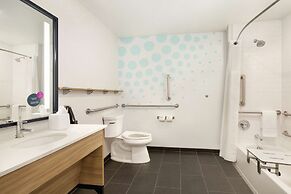 Tru by Hilton Meridian Boise West ID