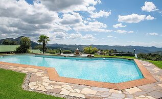 Montclair Hotel & Casino