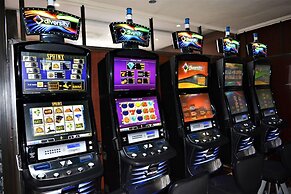 Montclair Hotel & Casino