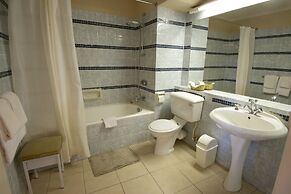 Montclair Hotel & Casino